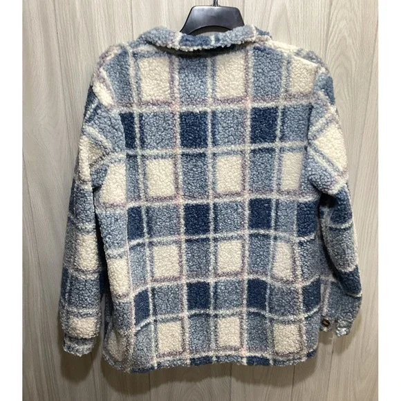 UNBRANDED‎ Women's (Size 25" x 29") Long Sleeve Button Down Collar Sherpa Jacket - Picture 2 of 4